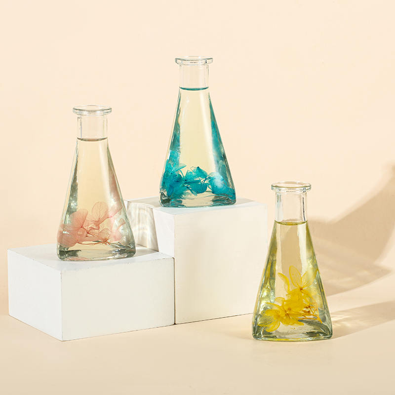 Vine sušená květina trojúhelníková láhev bez ohně vnitřní aromaterapie rákosový difuzér