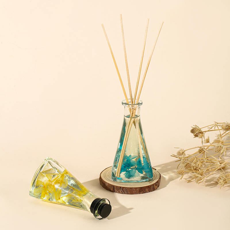 Vine sušená květina trojúhelníková láhev bez ohně vnitřní aromaterapie rákosový difuzér