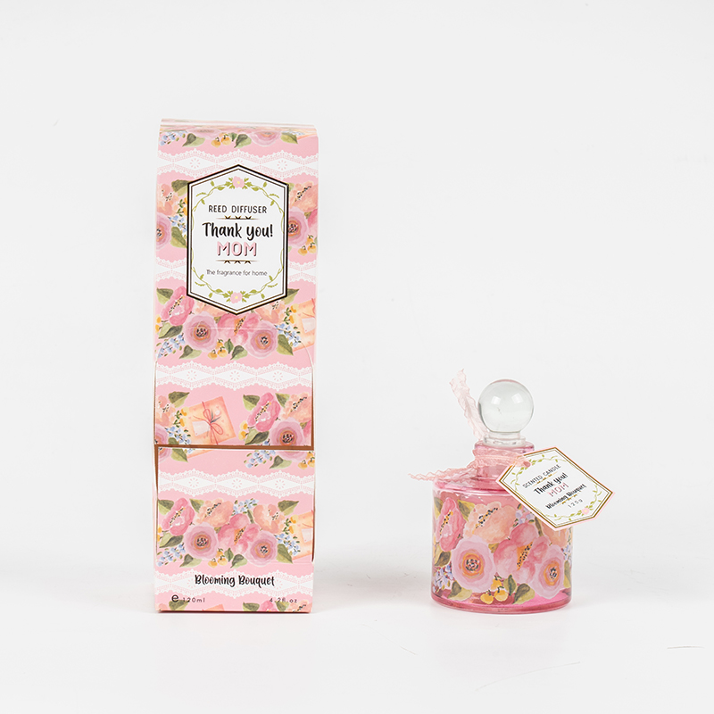 Elegantní rákosový difuzér kulaté skleněné láhve ke dni matek