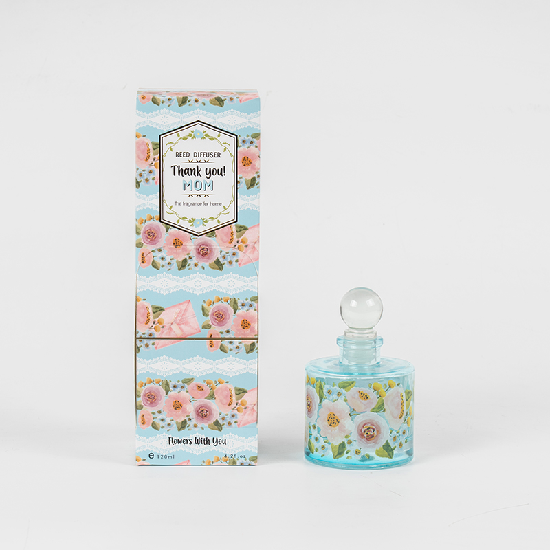 Elegantní rákosový difuzér kulaté skleněné láhve ke dni matek