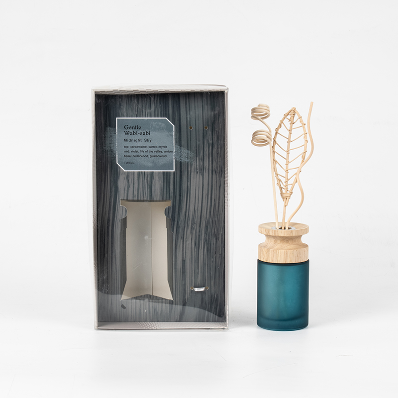 Vysoce cylindrická skleněná baňka prémiový rákosový difuzér s dřevěným tyčinkovým aroma difuzérem prodejce