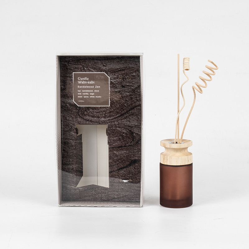 Vysoce cylindrická skleněná baňka prémiový rákosový difuzér s dřevěným tyčinkovým aroma difuzérem prodejce