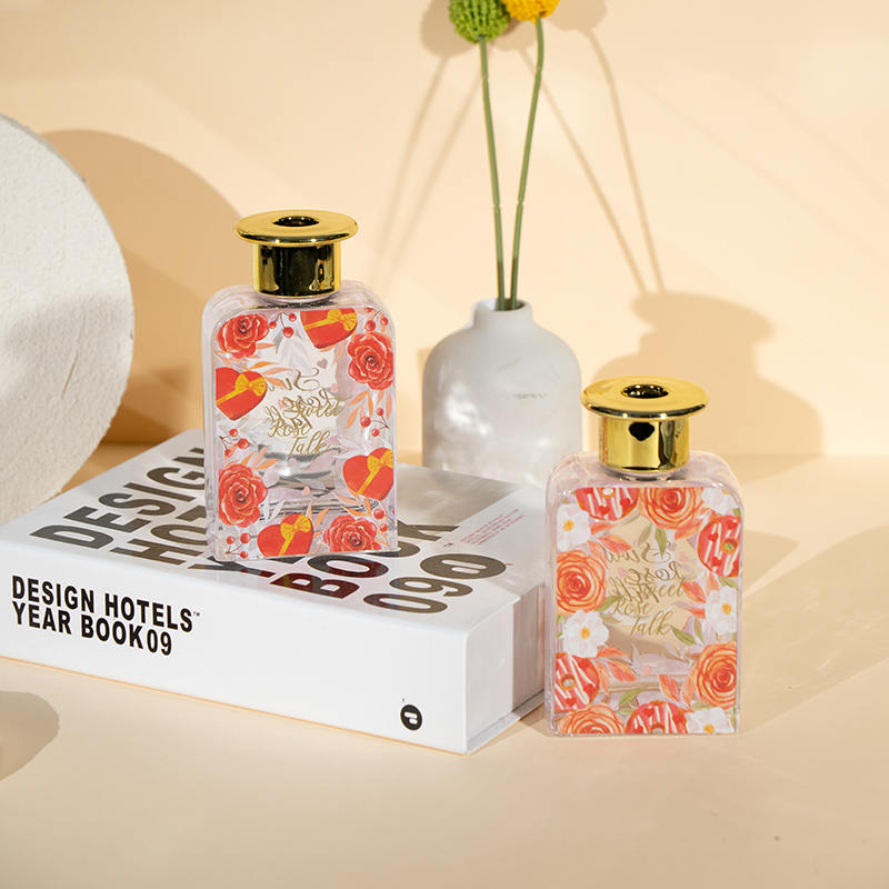 Valentine vysoká čtvercová skleněná láhev rákosový difuzér-premium oil valentine collection