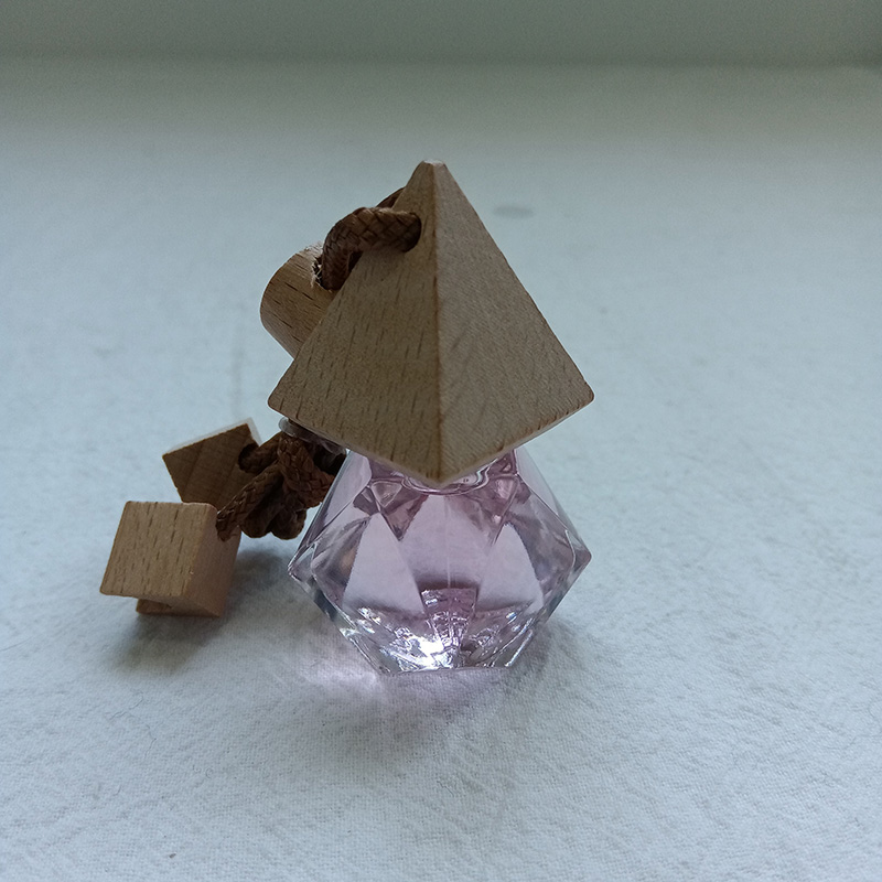 Trojúhelníkový diamantový závěsný osvěžovač vzduchu/osvěžovač vzduchu do auta Difuzér/aromatický závěsný osvěžovač vzduchu do auta/závěsný parfém do auta